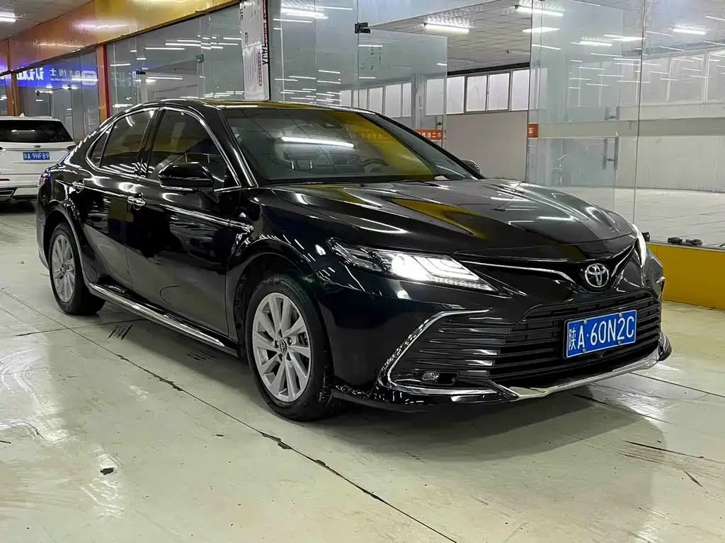 Toyota Camry 2023 из CN, фото 6