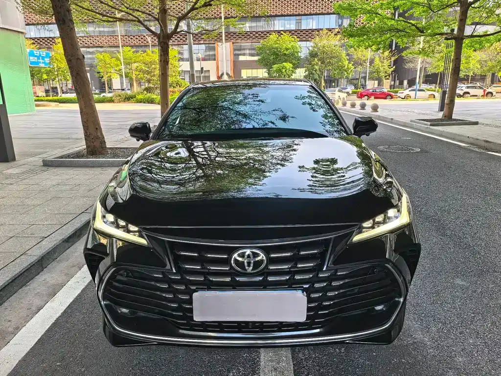 Toyota Avalon — фото 7