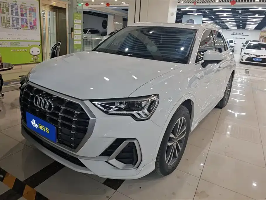 Audi Q3 2021 из CN, фото 1