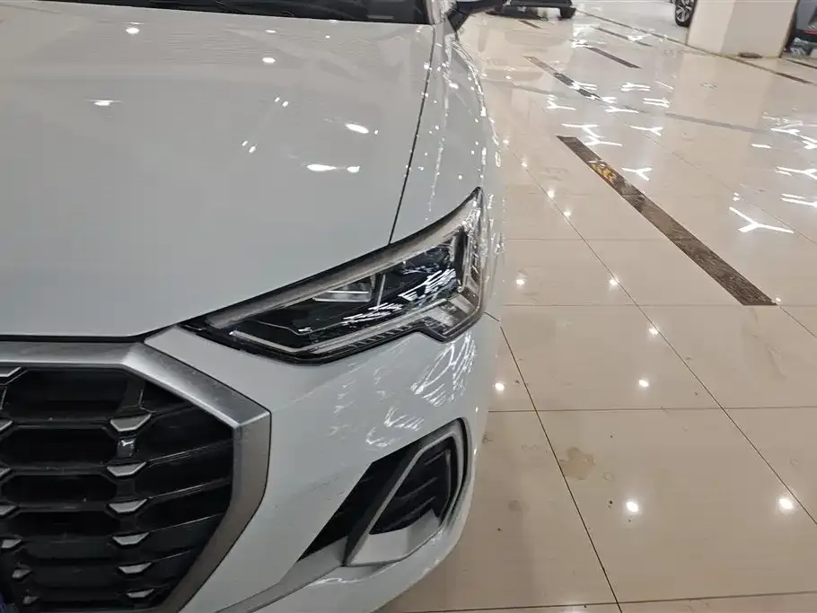 Audi Q3 2021 из CN, фото 10