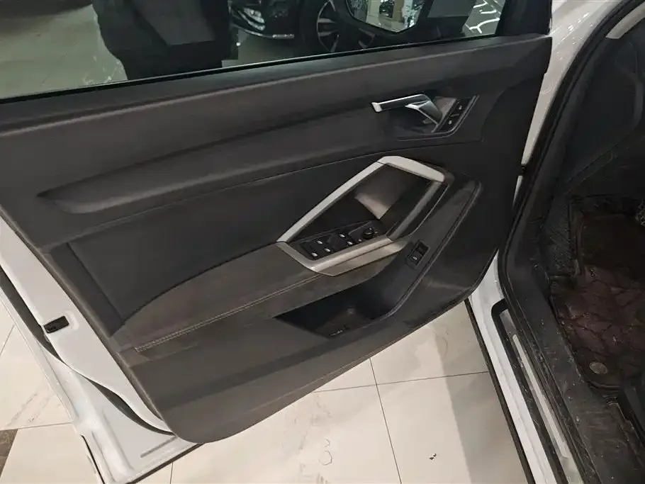 Audi Q3 2021 из CN, фото 5