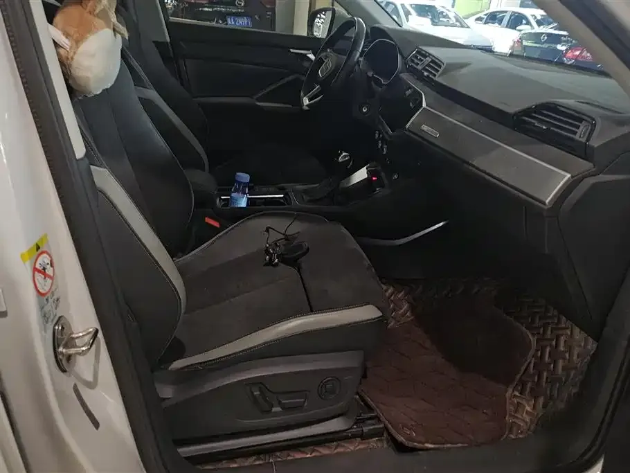 Audi Q3 2021 из CN, фото 4