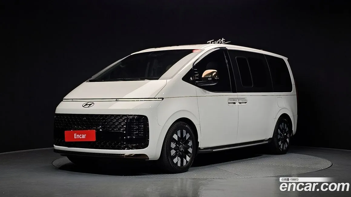 Hyundai Staria 2025 из KR, фото 1
