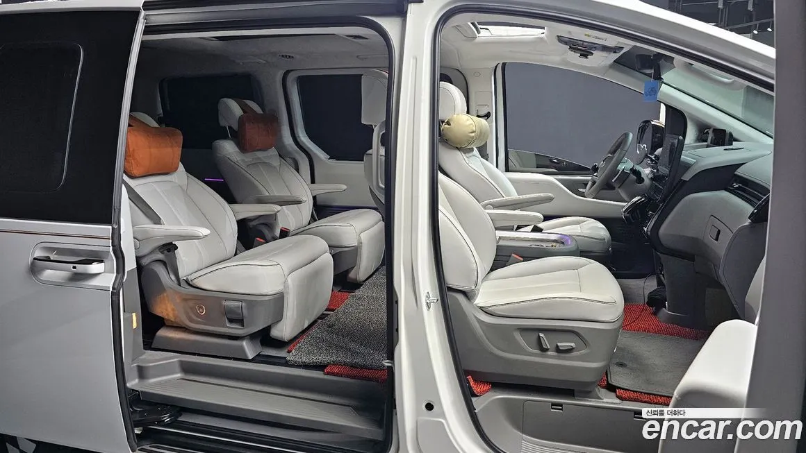 Hyundai Staria 2025 из KR, фото 6