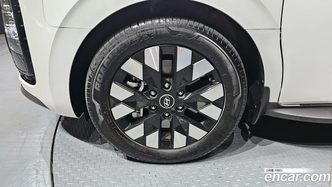 Hyundai Staria 2025 из KR, фото 10