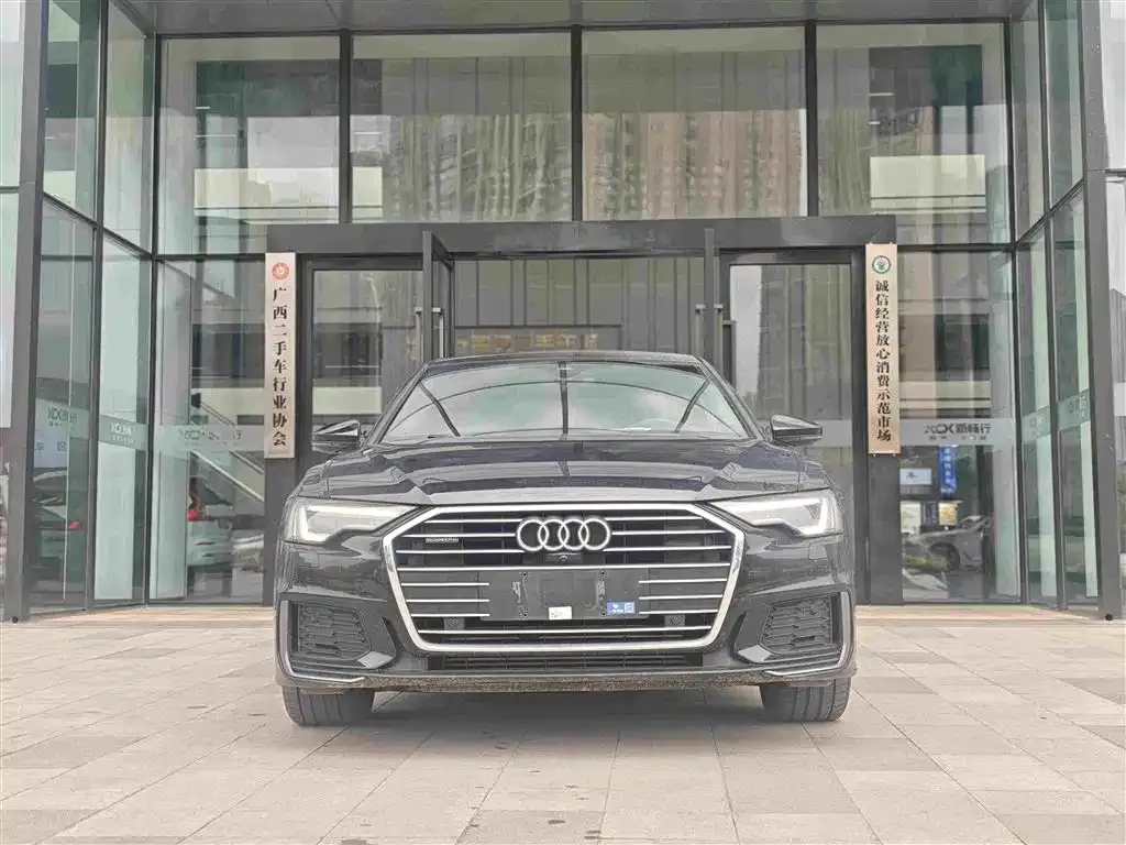 Audi A6L — фото 5