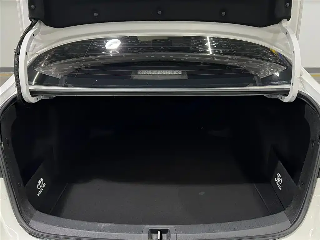 Toyota Corolla 2022 из CN, фото 10