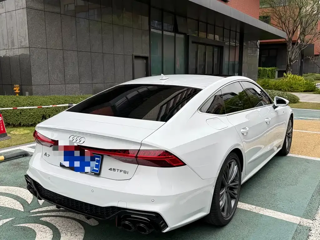 Audi A7 — фото 10