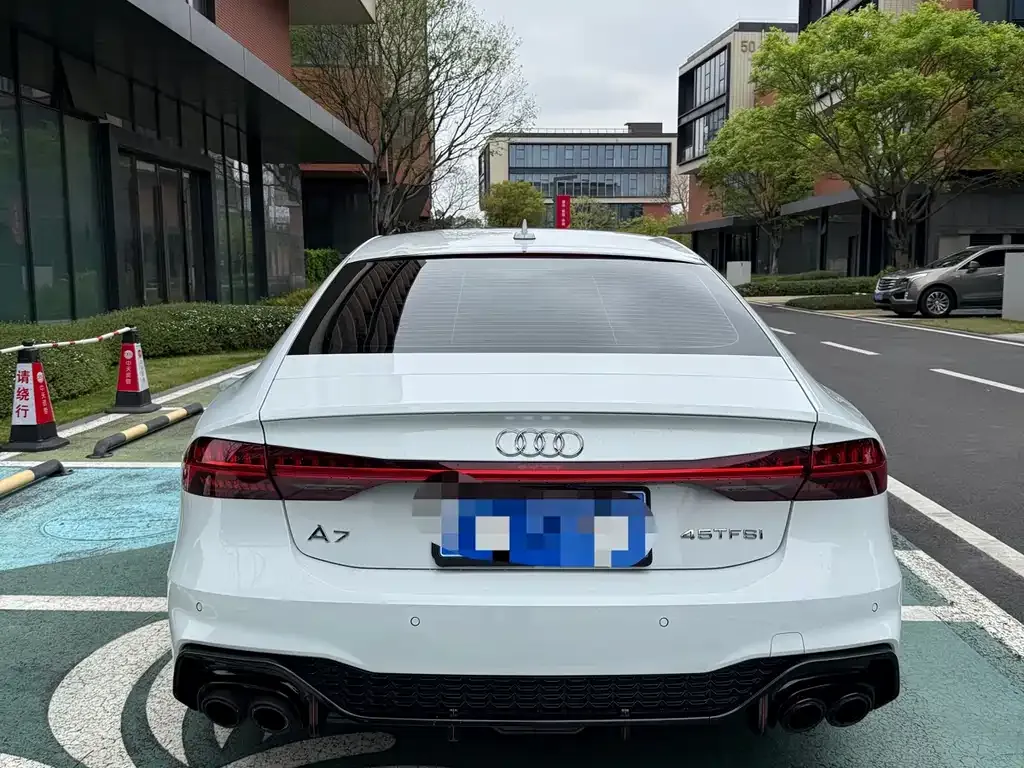 Audi A7 — фото 6