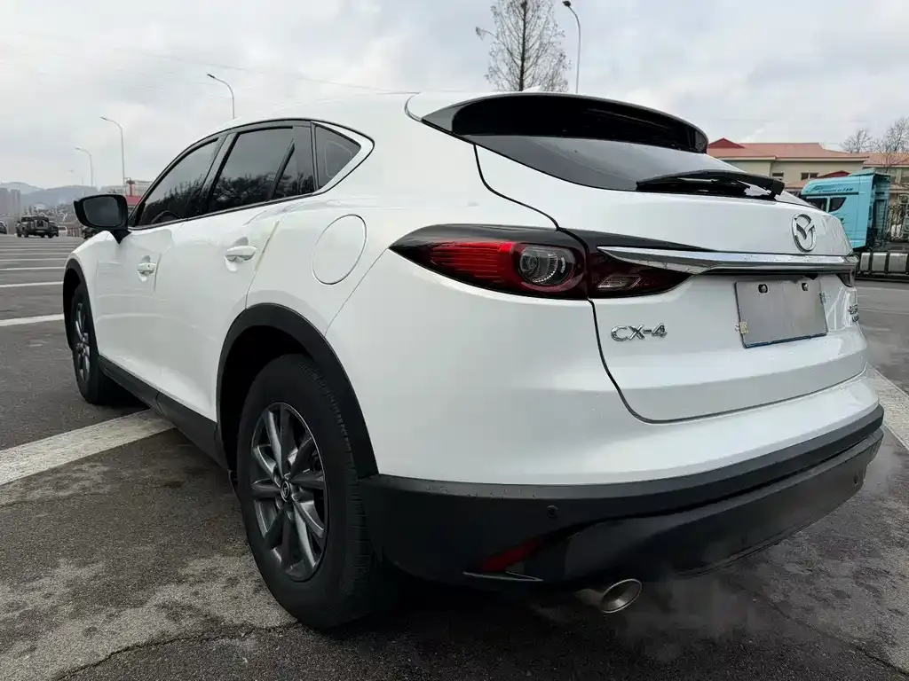 Mazda CX-4 — фото 7