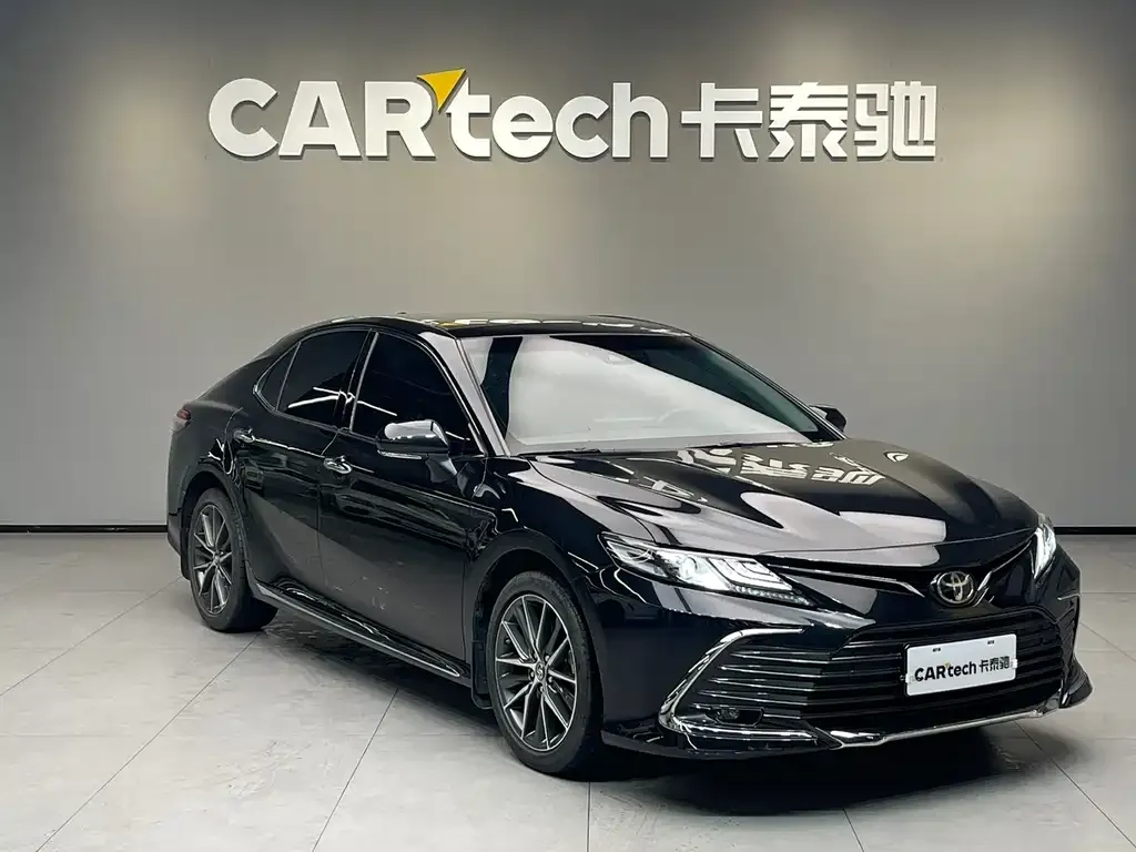 Toyota Camry 2023 из CN, фото 10