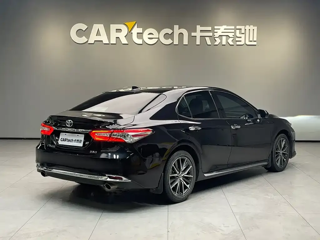 Toyota Camry 2023 из CN, фото 9