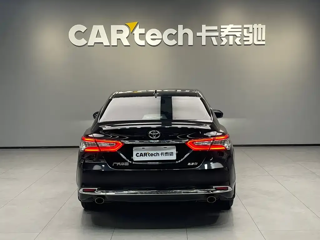 Toyota Camry 2023 из CN, фото 3