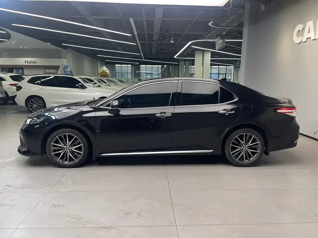 Toyota Camry 2023 из CN, фото 7