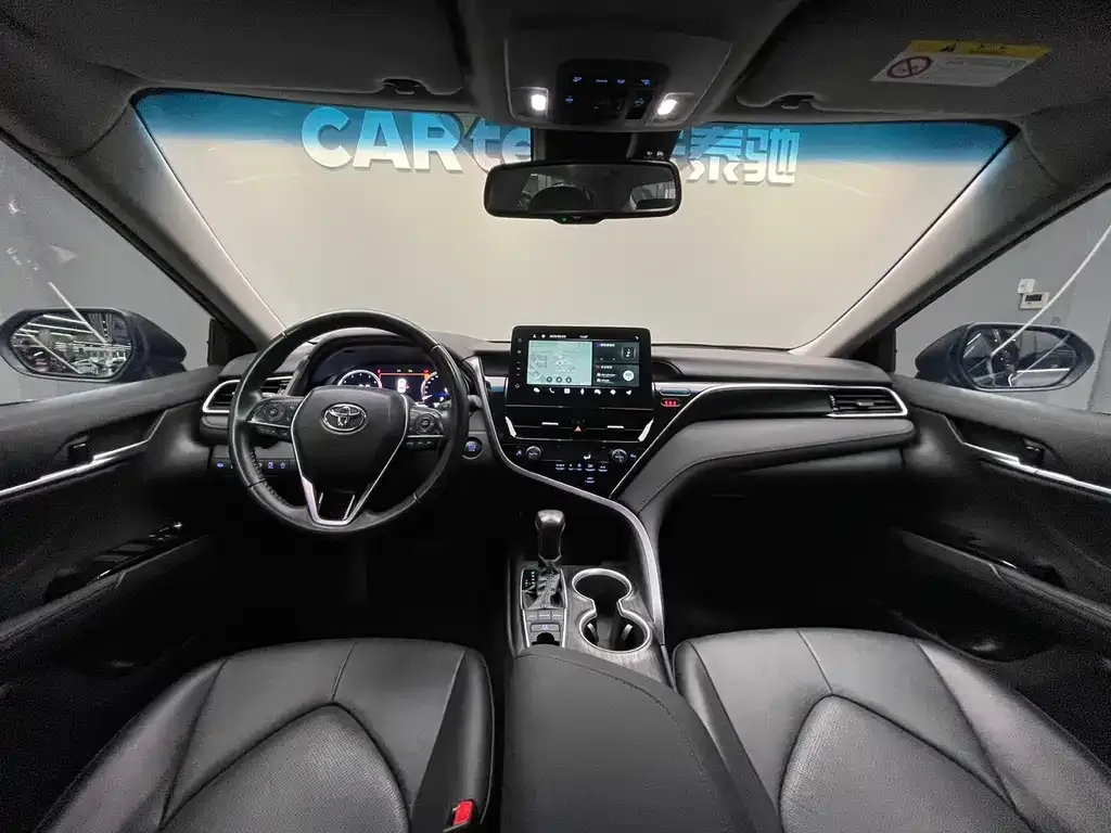 Toyota Camry 2023 из CN, фото 8