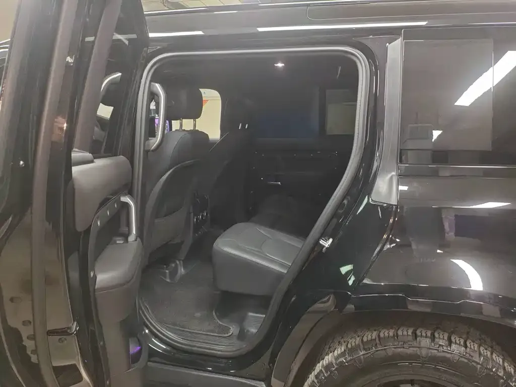 Land Rover Defender 2025 из CN, фото 4