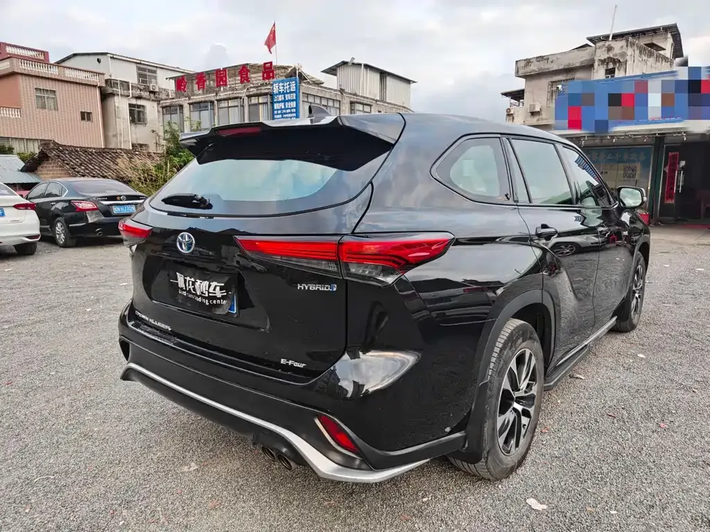 Toyota Crown Kluger 2022 из CN, фото 10
