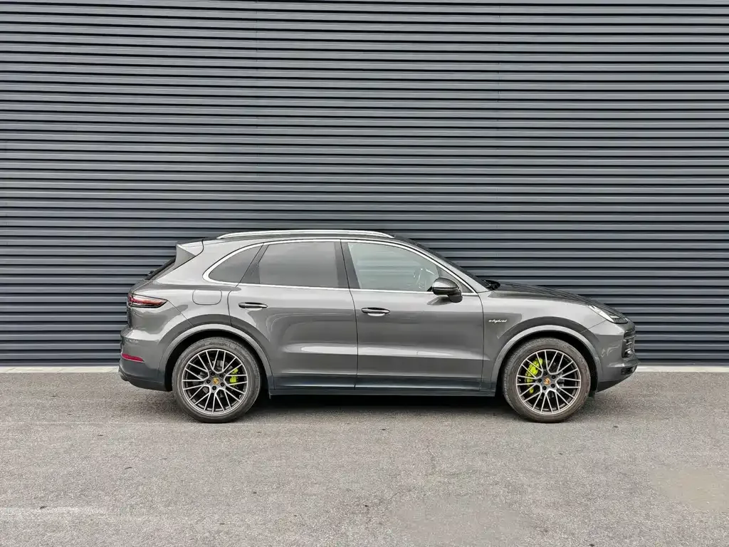Porsche Cayenne Hybrid — фото 5
