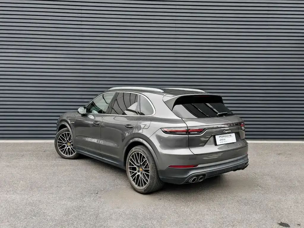 Porsche Cayenne Hybrid — фото 4