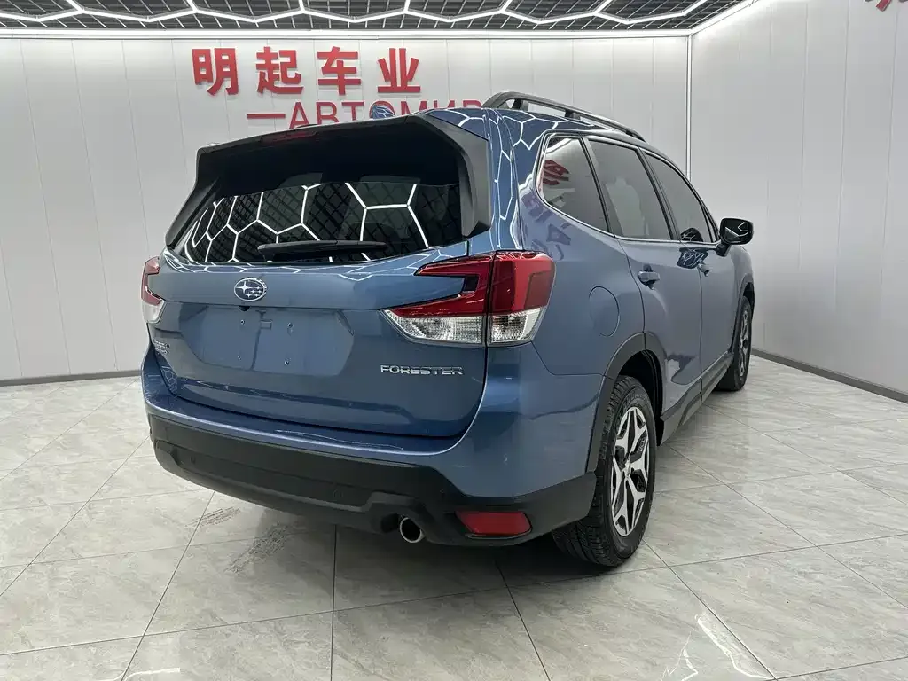 Subaru Forester 2022 из CN, фото 5