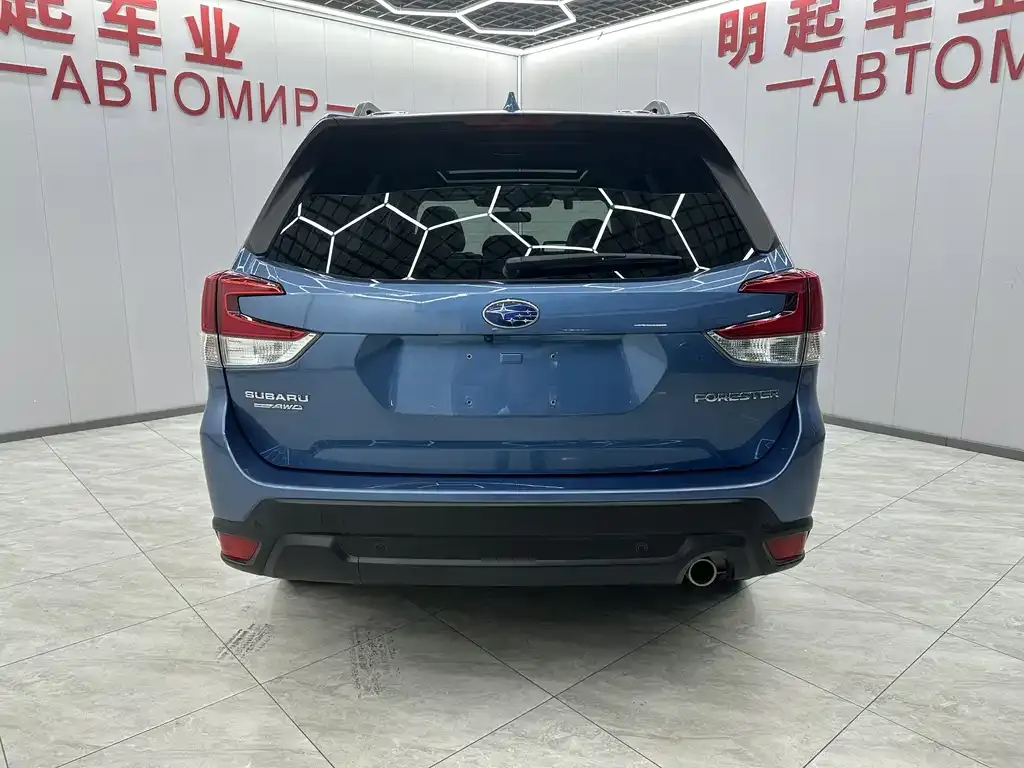 Subaru Forester 2022 из CN, фото 4