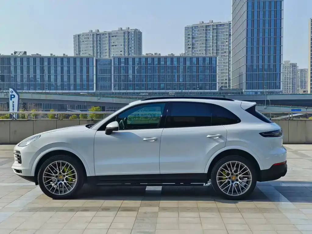 Porsche Cayenne 2023 из CN, фото 9