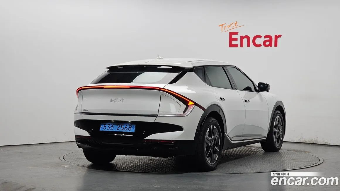 Kia EV6 — фото 3