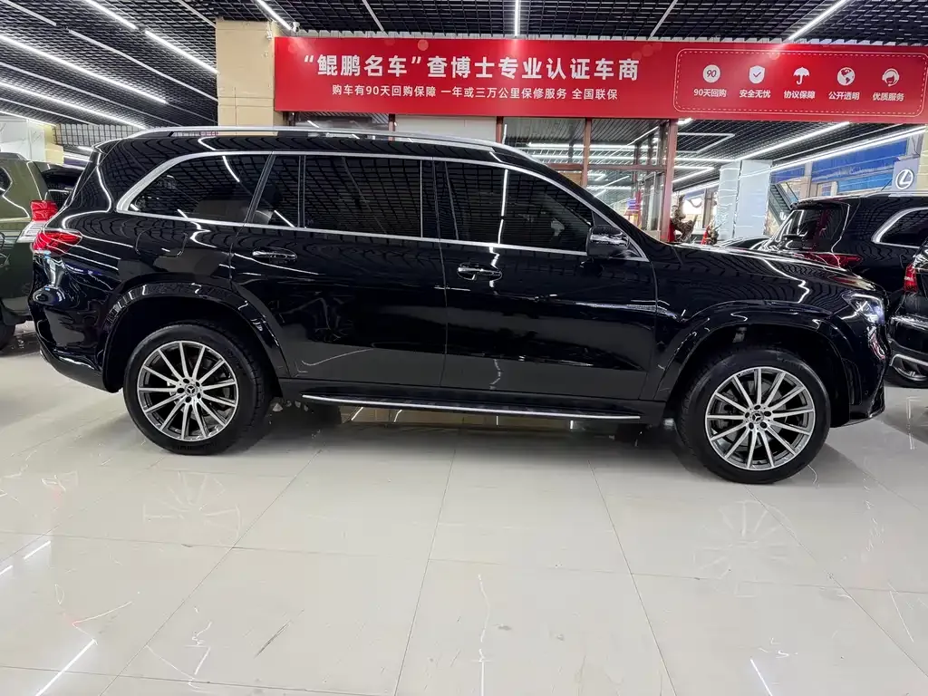 Mercedes-Benz GLS — фото 9