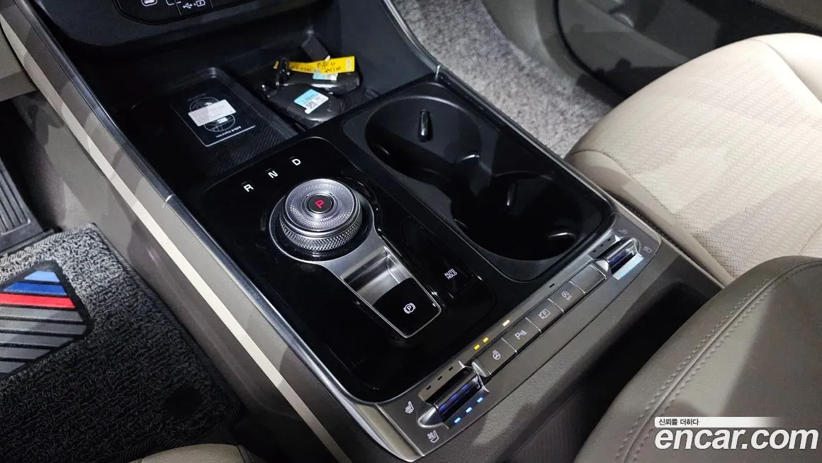 Kia Carnival — фото 10