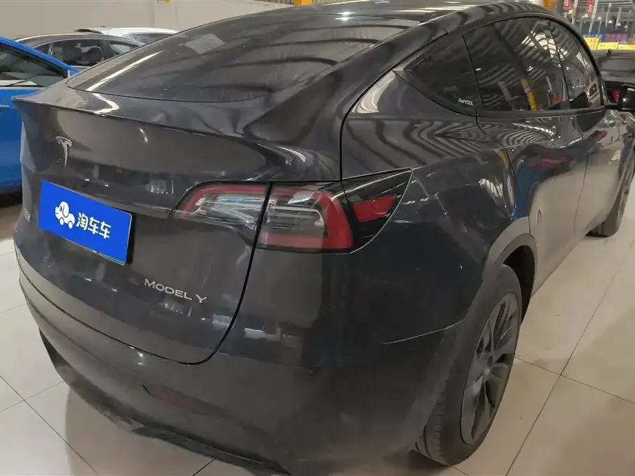 Tesla Model Y — фото 5