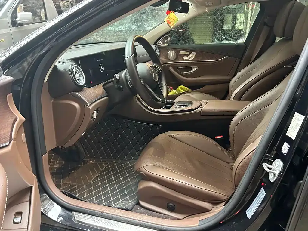 Mercedes-Benz E-Class 2023 из CN, фото 5