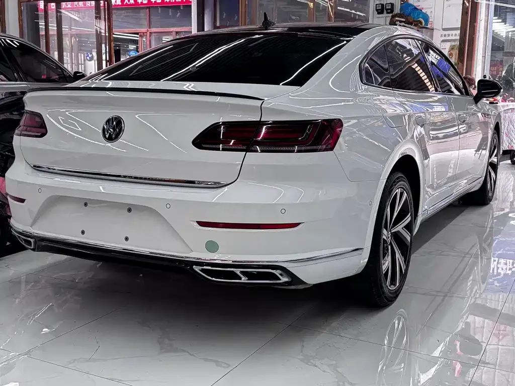 Volkswagen CC — фото 3
