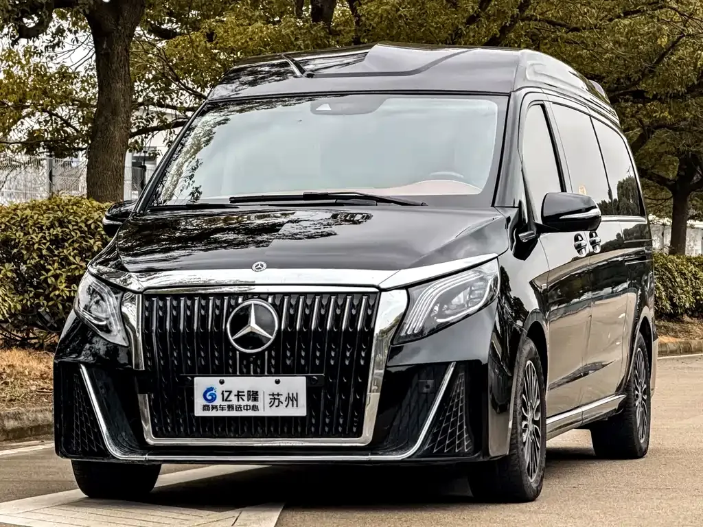 Mercedes-Benz V-Class 2024 из CN, фото 1
