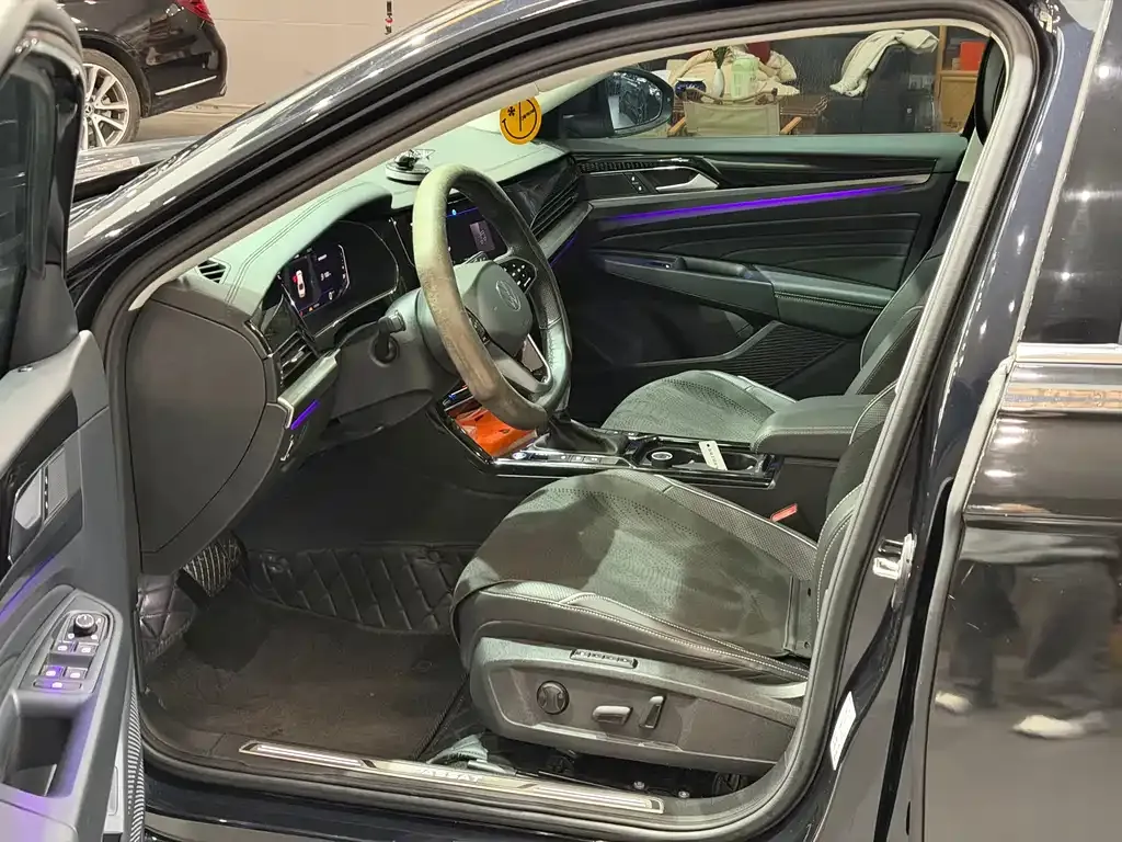 Volkswagen Passat — фото 7