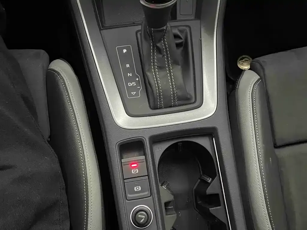 Audi Q3 2023 из CN, фото 10