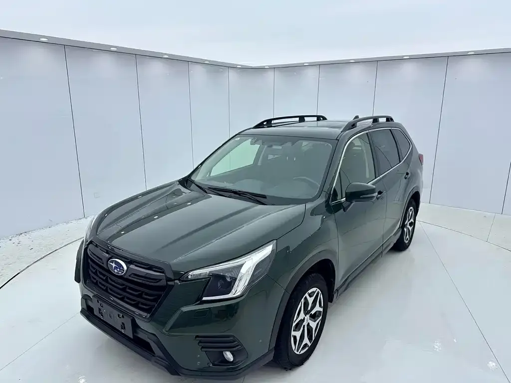 Subaru Forester 2022 из CN, фото 1