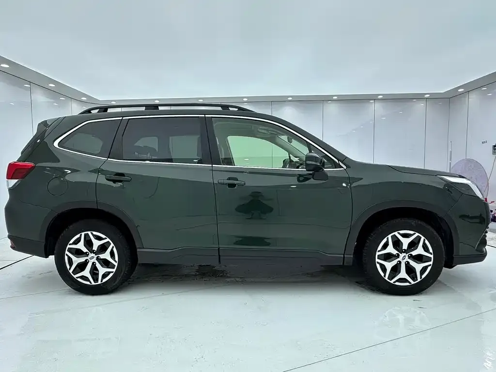 Subaru Forester 2022 из CN, фото 9