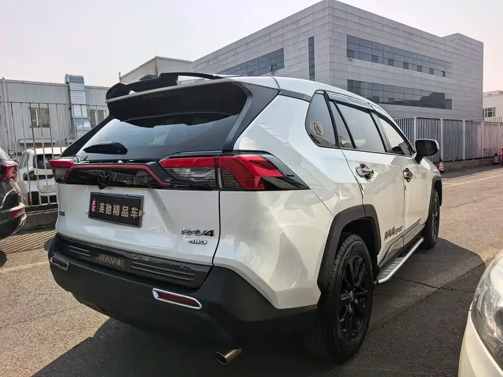 Toyota RAV4 2021 из CN, фото 6