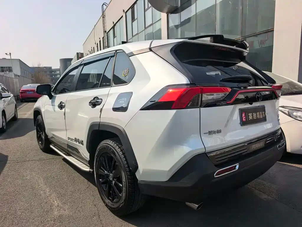 Toyota RAV4 2021 из CN, фото 9
