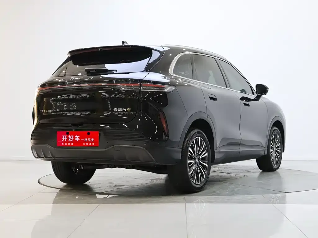 Chery Tiggo 8 — фото 3