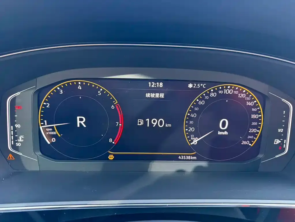 Volkswagen Passat 2022 из CN, фото 2