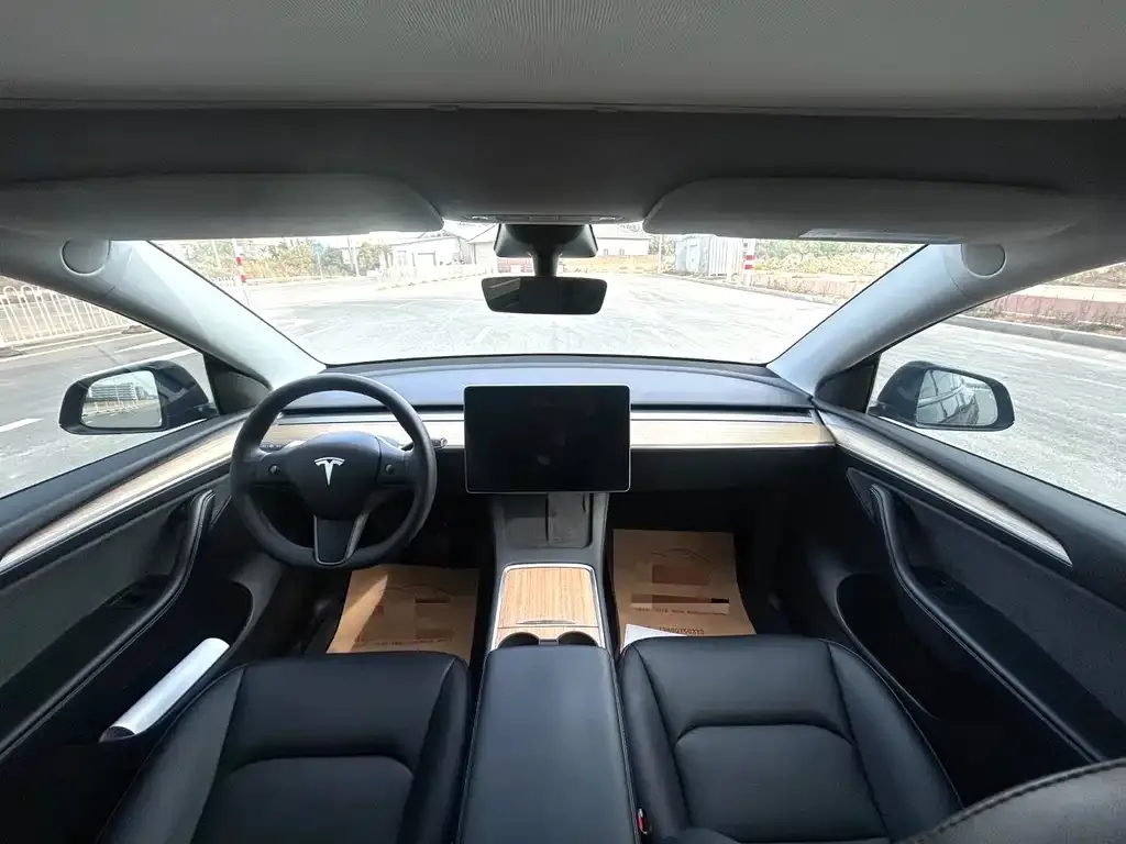 Tesla Model Y 2023 из CN, фото 4