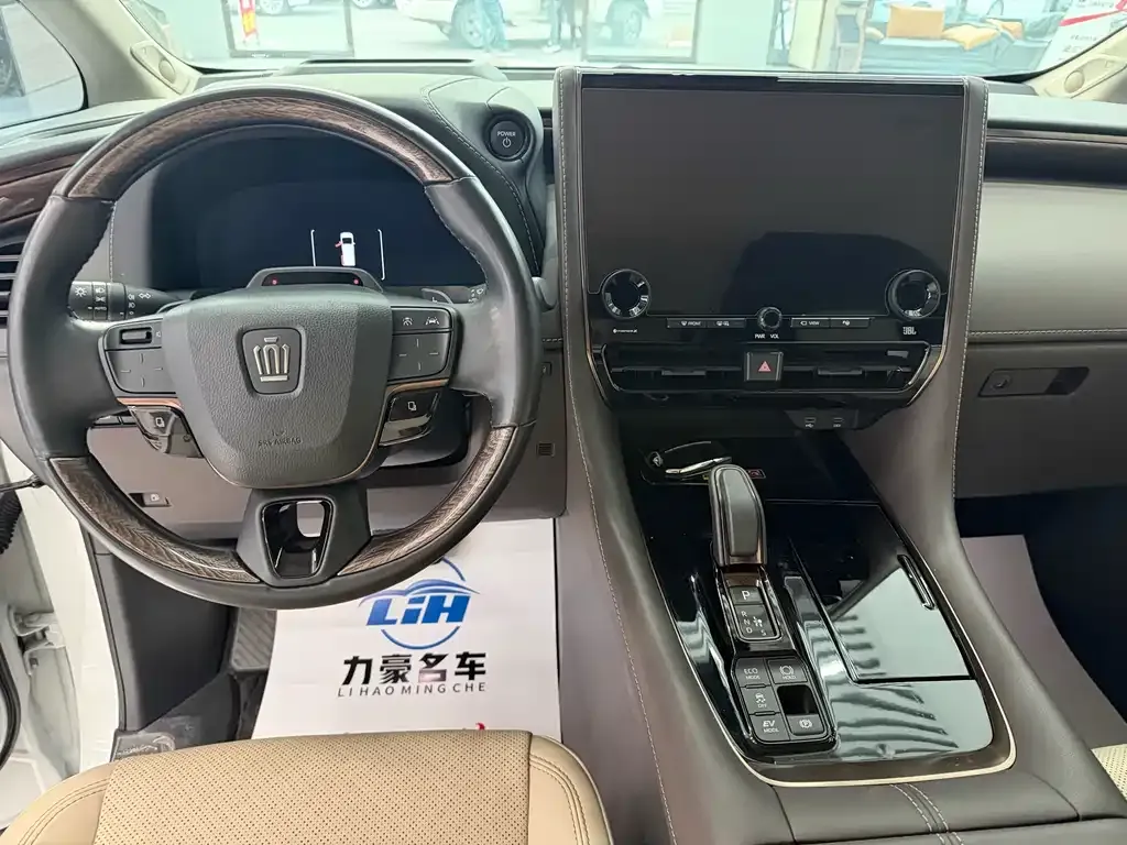 Toyota Vellfire 2023 из CN, фото 2