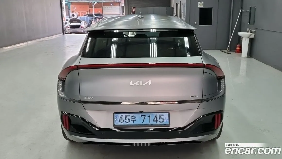 Kia EV6 — фото 5