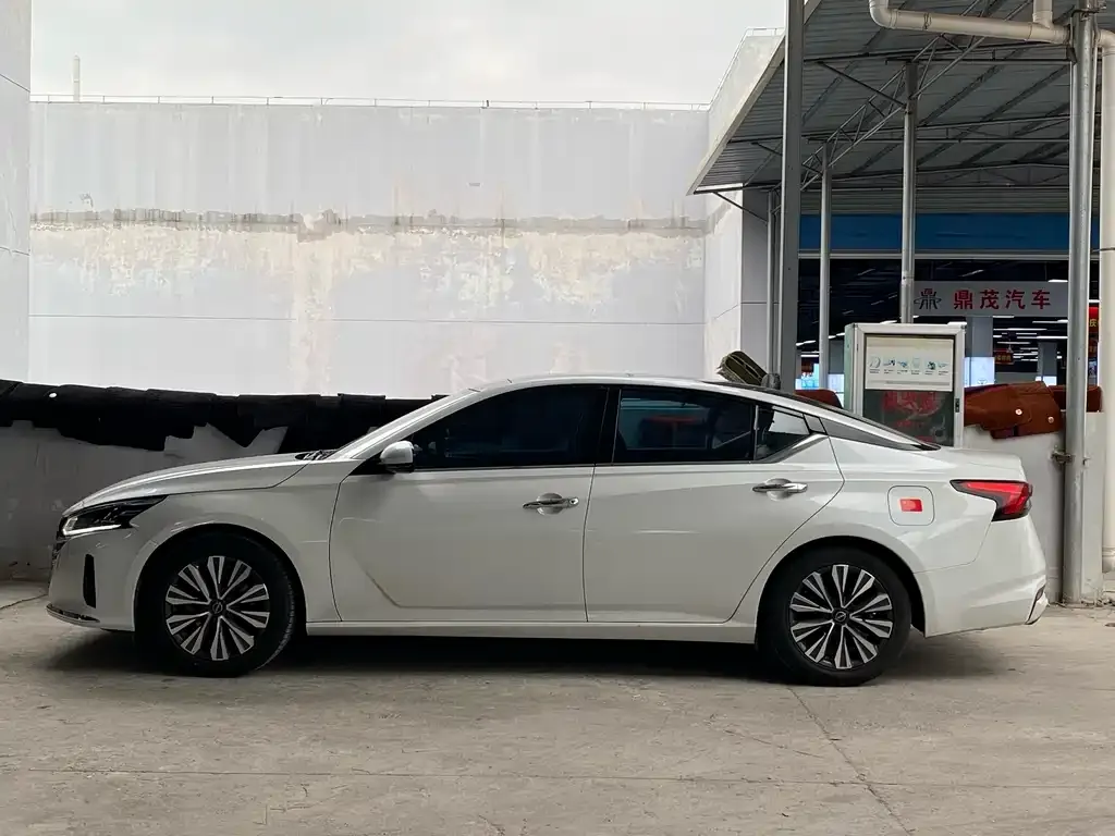 Nissan Teana — фото 2
