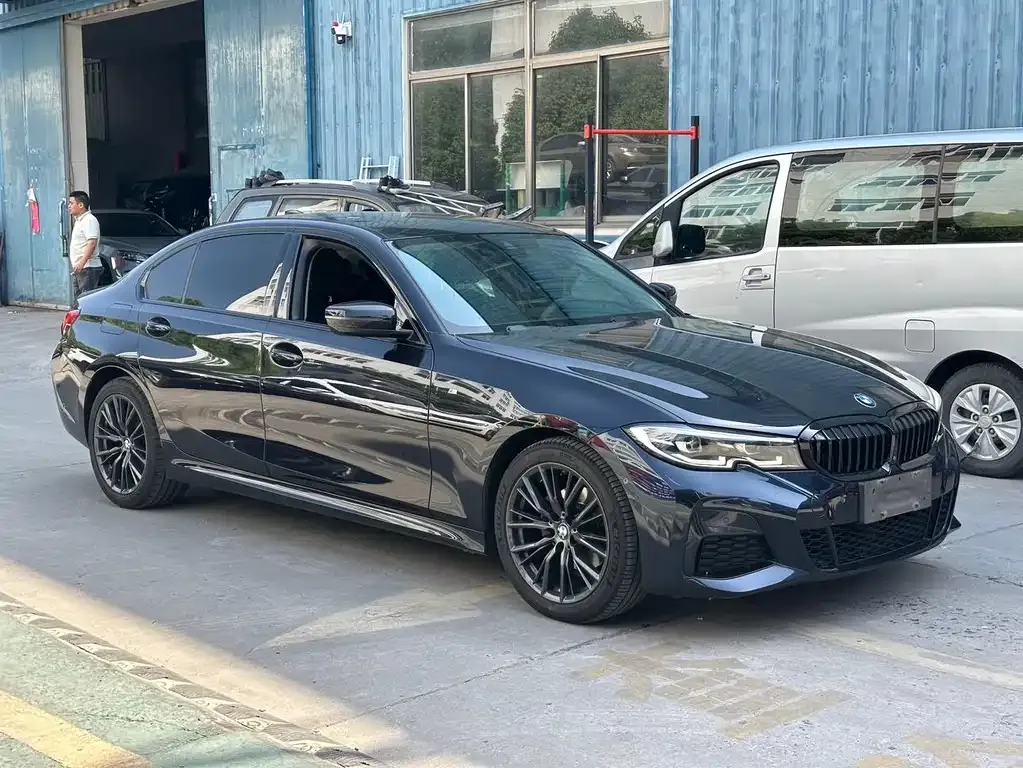 BMW 3 Series 2022 из CN, фото 7