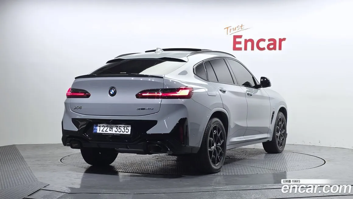 BMW X4 2023 из KR, фото 3