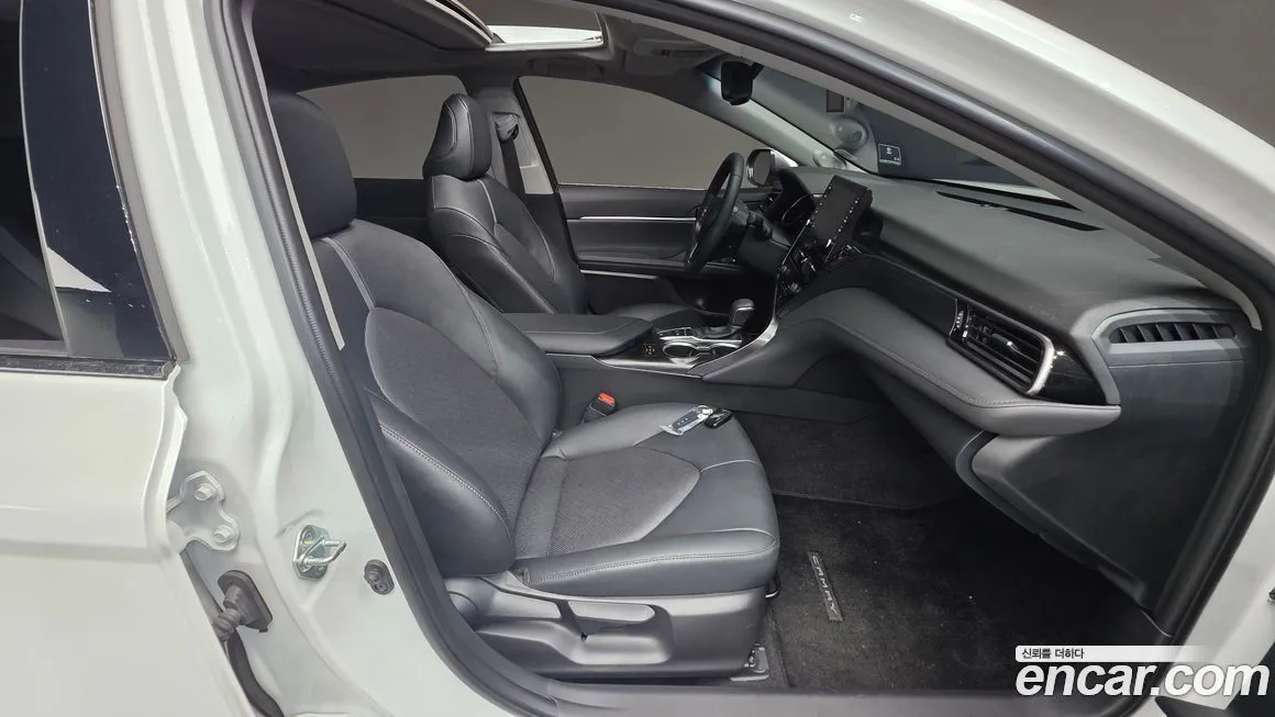 Toyota Camry 2024 из KR, фото 9