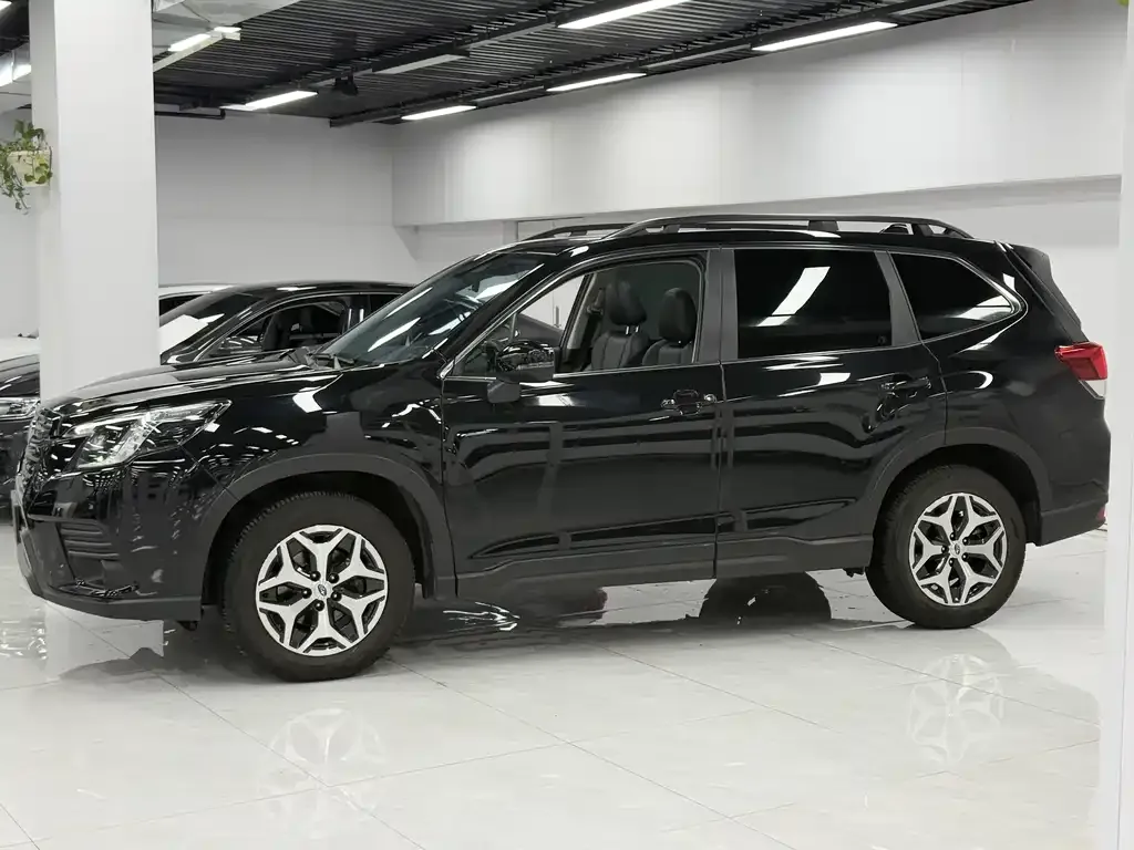 Subaru Forester — фото 3