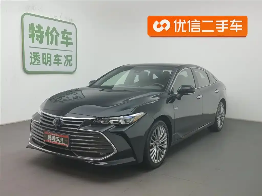 Toyota Avalon — фото 1